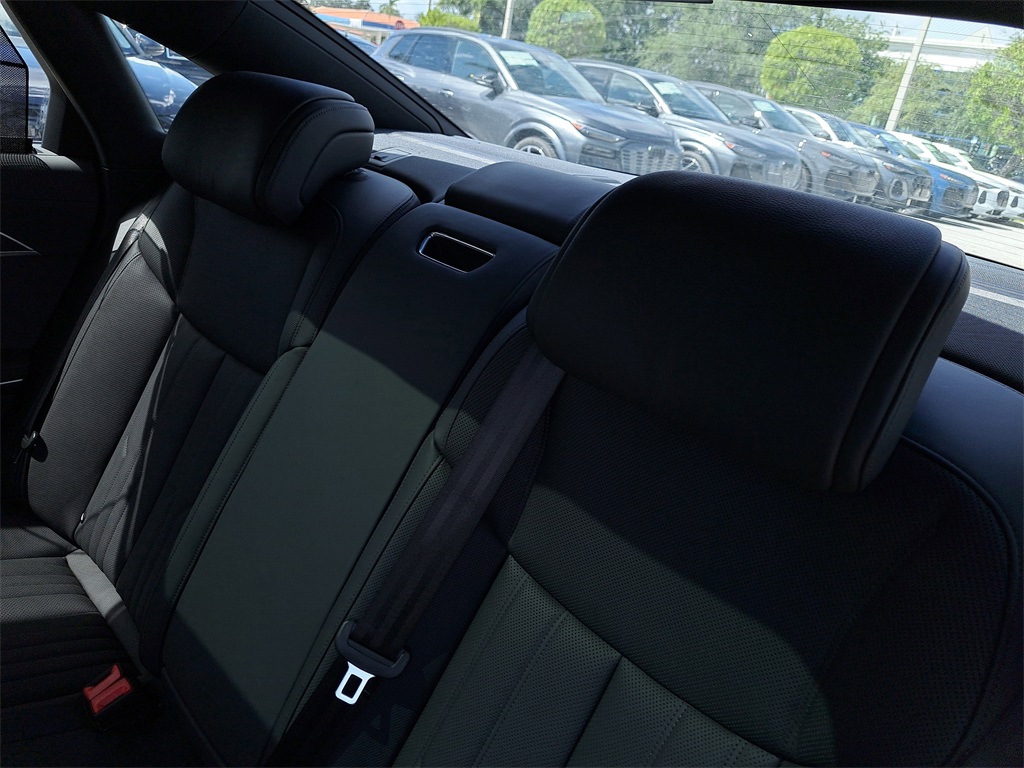 2025 Audi A8 Base Image 8 of 32