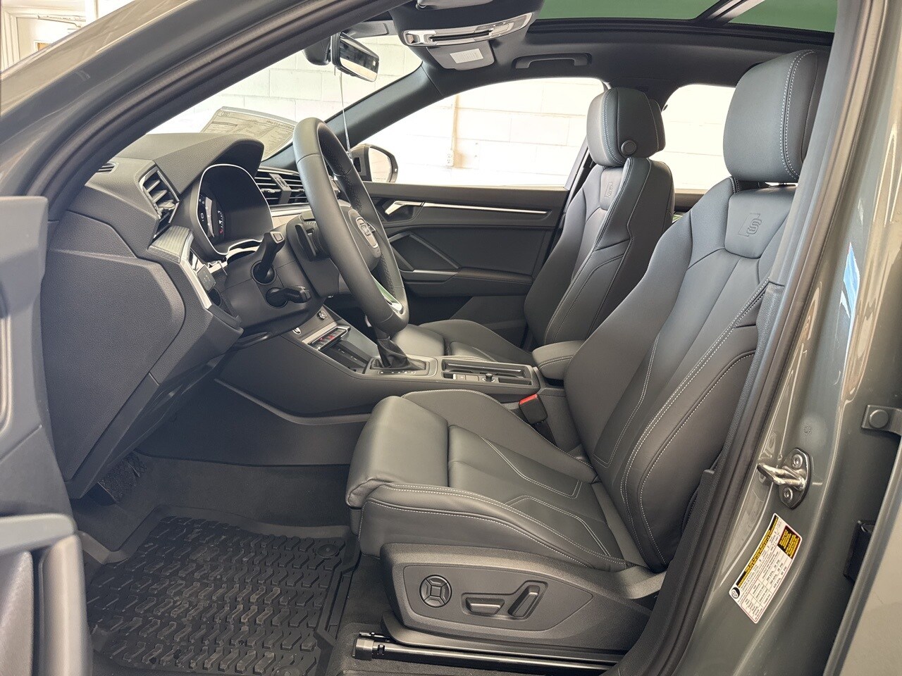 2025 Audi Q3 S Line Premium Image 19 of 57