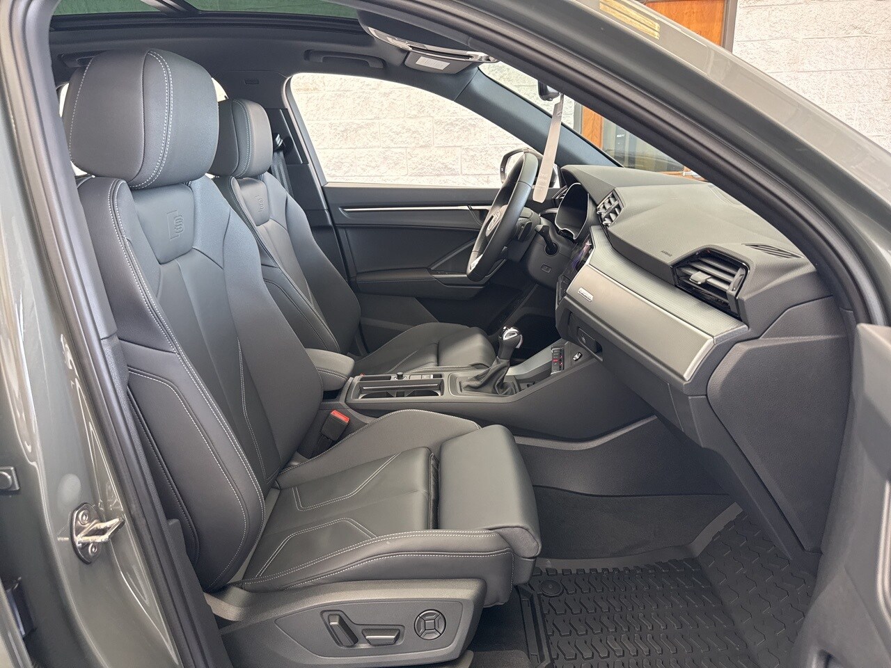 2025 Audi Q3 S Line Premium Image 20 of 57