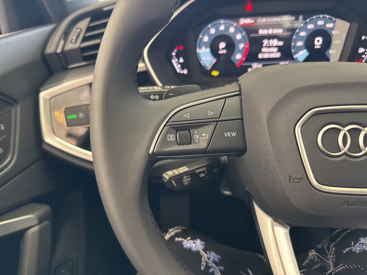 2025 Audi Q3 S Line Premium Image 29 of 57