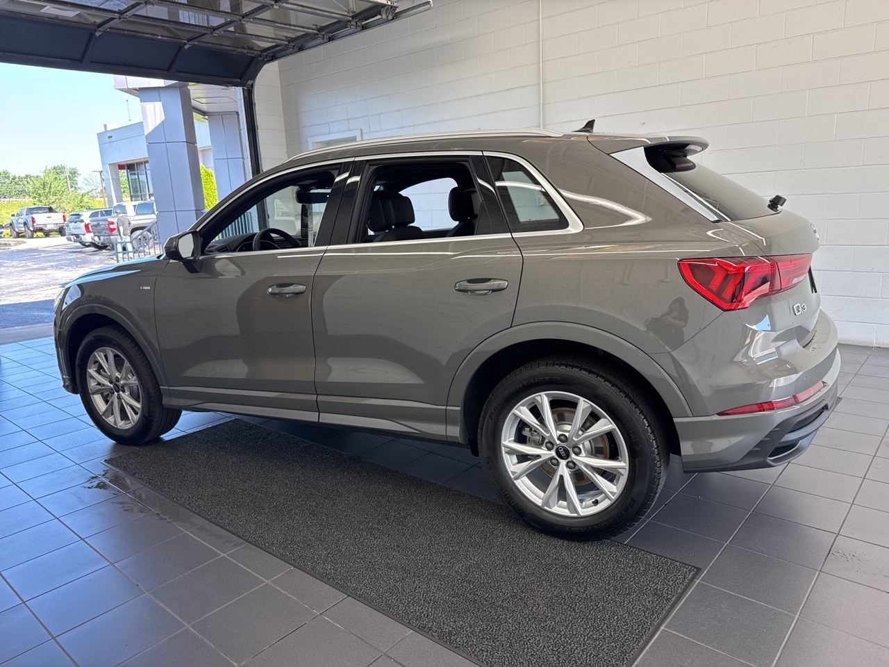 2025 Audi Q3 S Line Premium Image 29 of 57