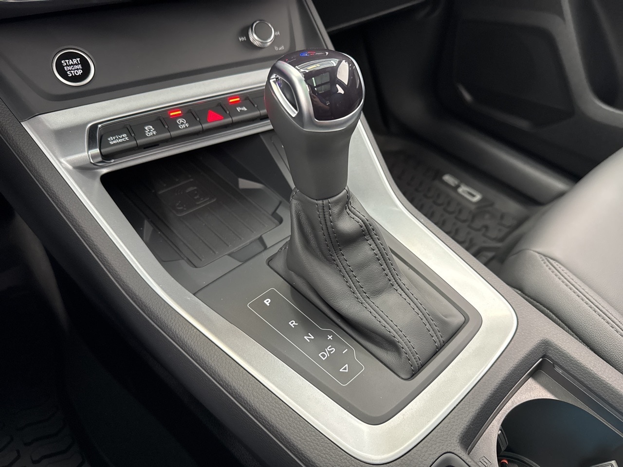 2025 Audi Q3 S Line Premium Image 39 of 57