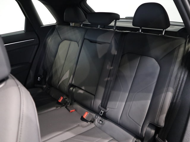 Vehicle image 10 of 10
