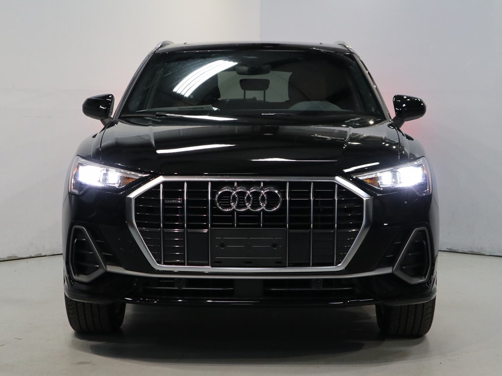 Vehicle image 1 of 10
