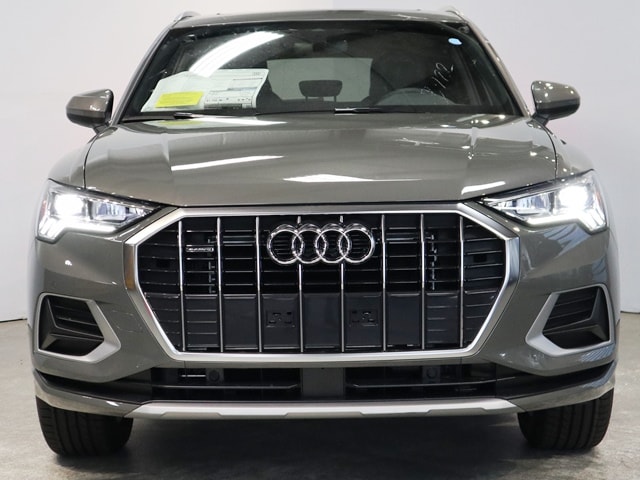 Vehicle image 1 of 9