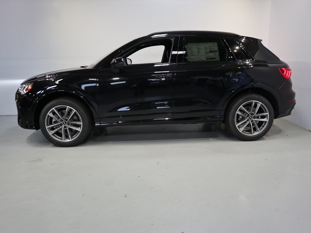 Vehicle image 7 of 11