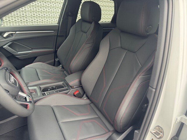 Vehicle image 10 of 16