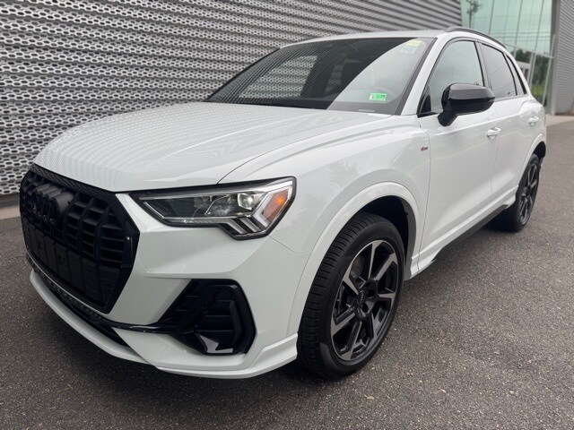 Vehicle image 1 of 16