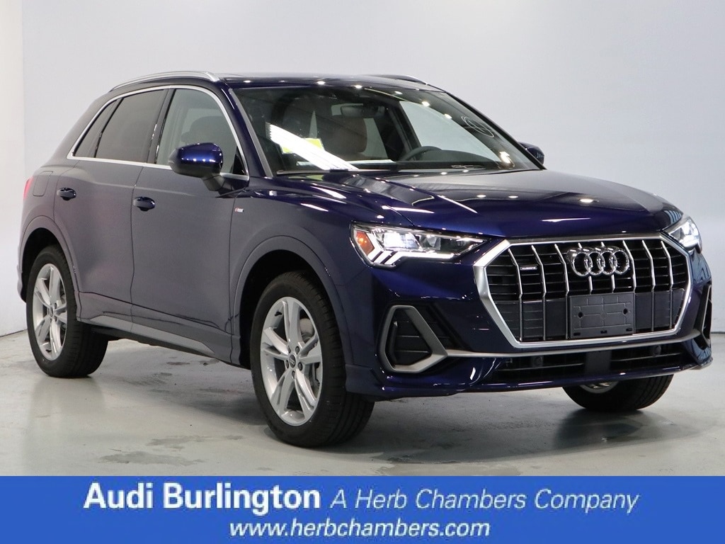 Vehicle image 2 of 10