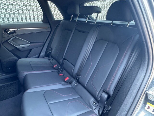 Vehicle image 10 of 17