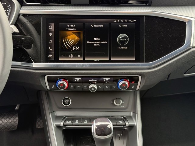 Vehicle image 20 of 26