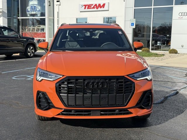 Vehicle image 2 of 26