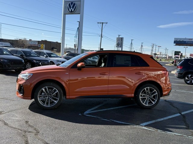 Vehicle image 3 of 26