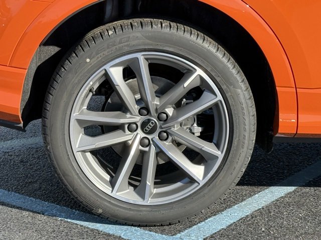 Vehicle image 5 of 26