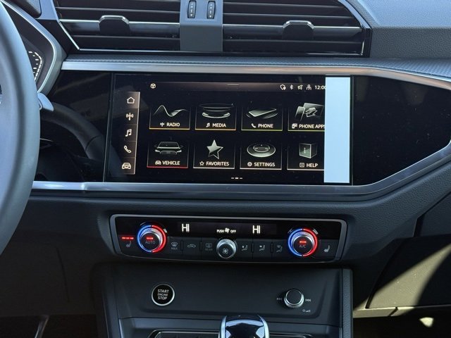 Vehicle image 20 of 26