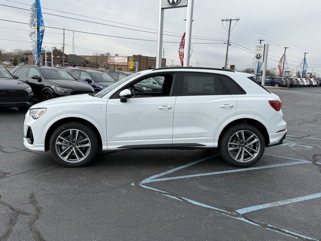 Vehicle image 5 of 25