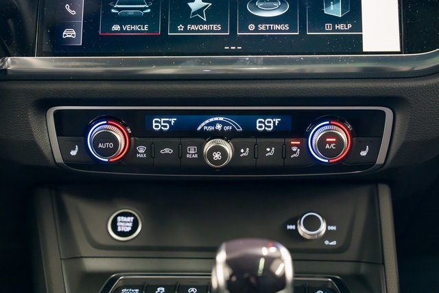 2025 Audi Q3 S Line Premium Image 24 of 30