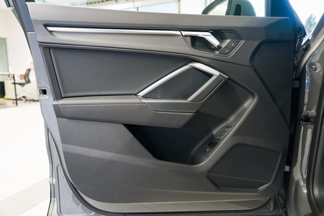 2025 Audi Q3 S Line Premium Image 19 of 30