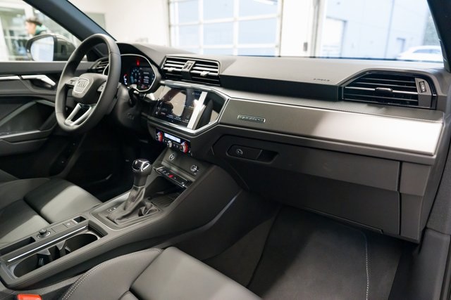 2025 Audi Q3 S Line Premium Image 13 of 30