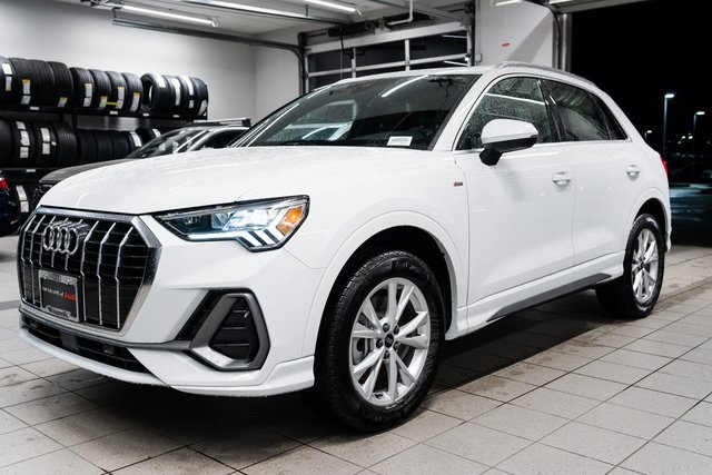 2025 Audi Q3 S Line Premium Image 1 of 31