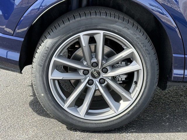 Vehicle image 6 of 23