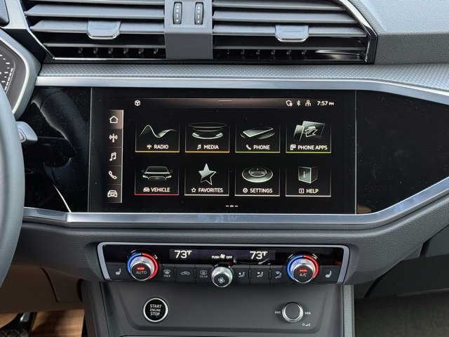 Vehicle image 18 of 23