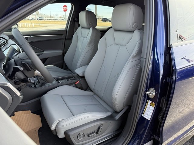 Vehicle image 8 of 23