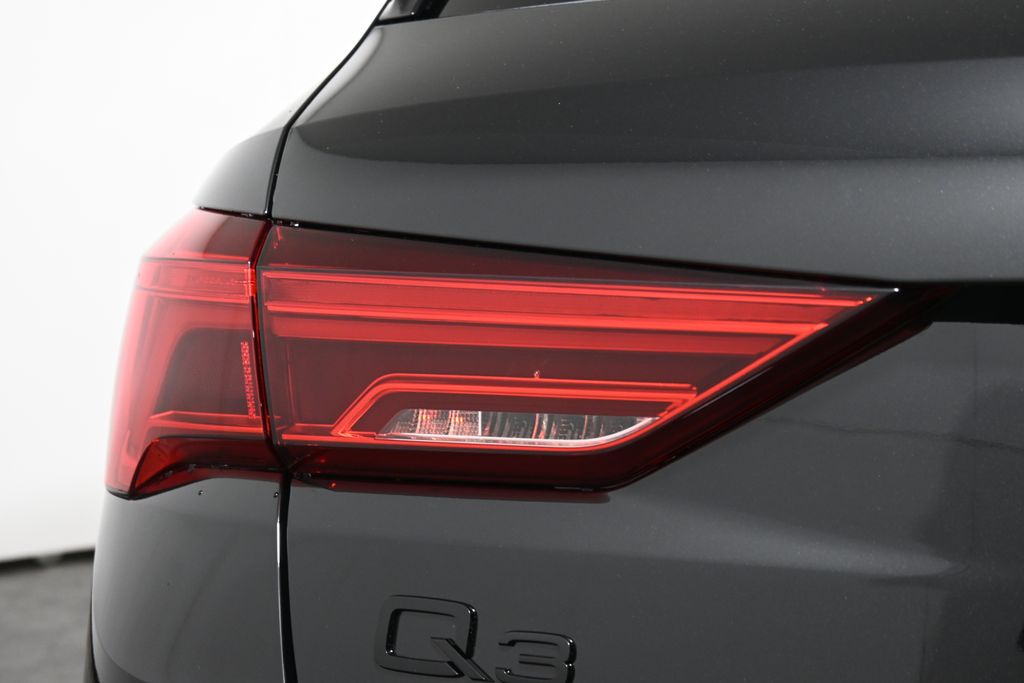 Vehicle image 29 of 29