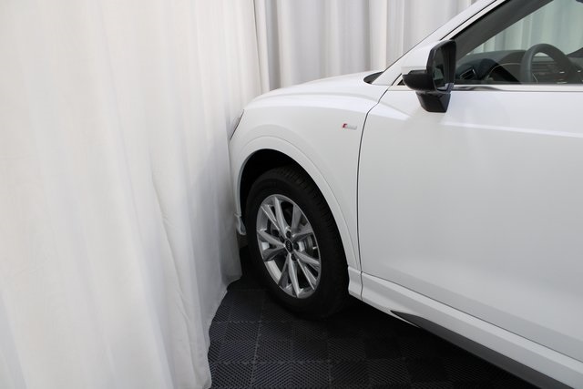 2025 Audi Q3 S Line Premium Image 11 of 33