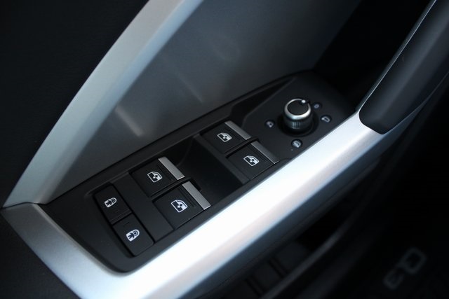 2025 Audi Q3 S Line Premium Image 27 of 33