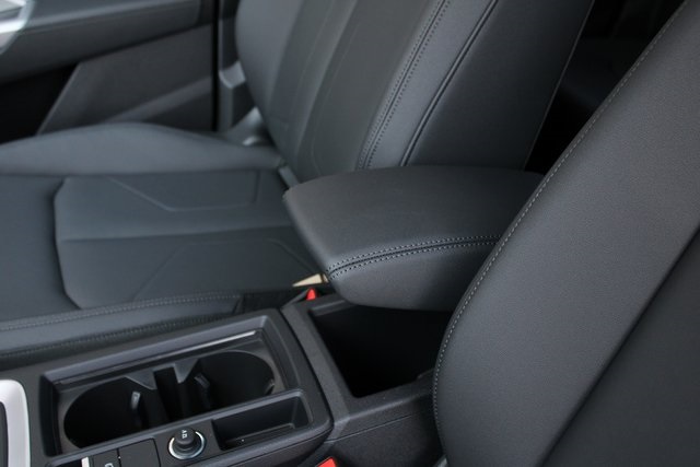 2025 Audi Q3 S Line Premium Image 32 of 33