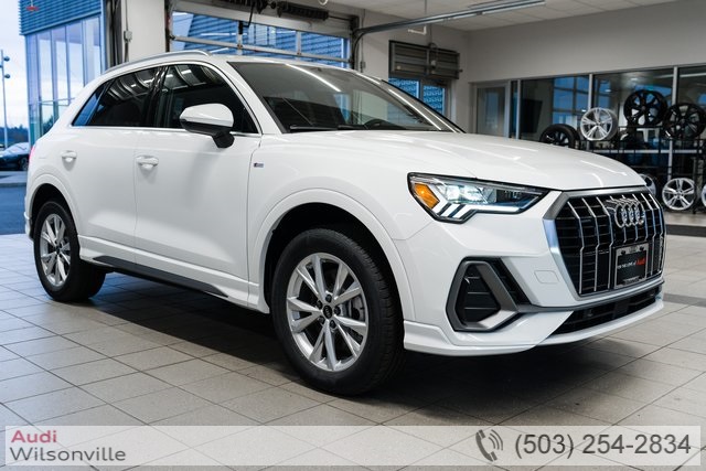 2025 Audi Q3 S Line Premium Image 3 of 31