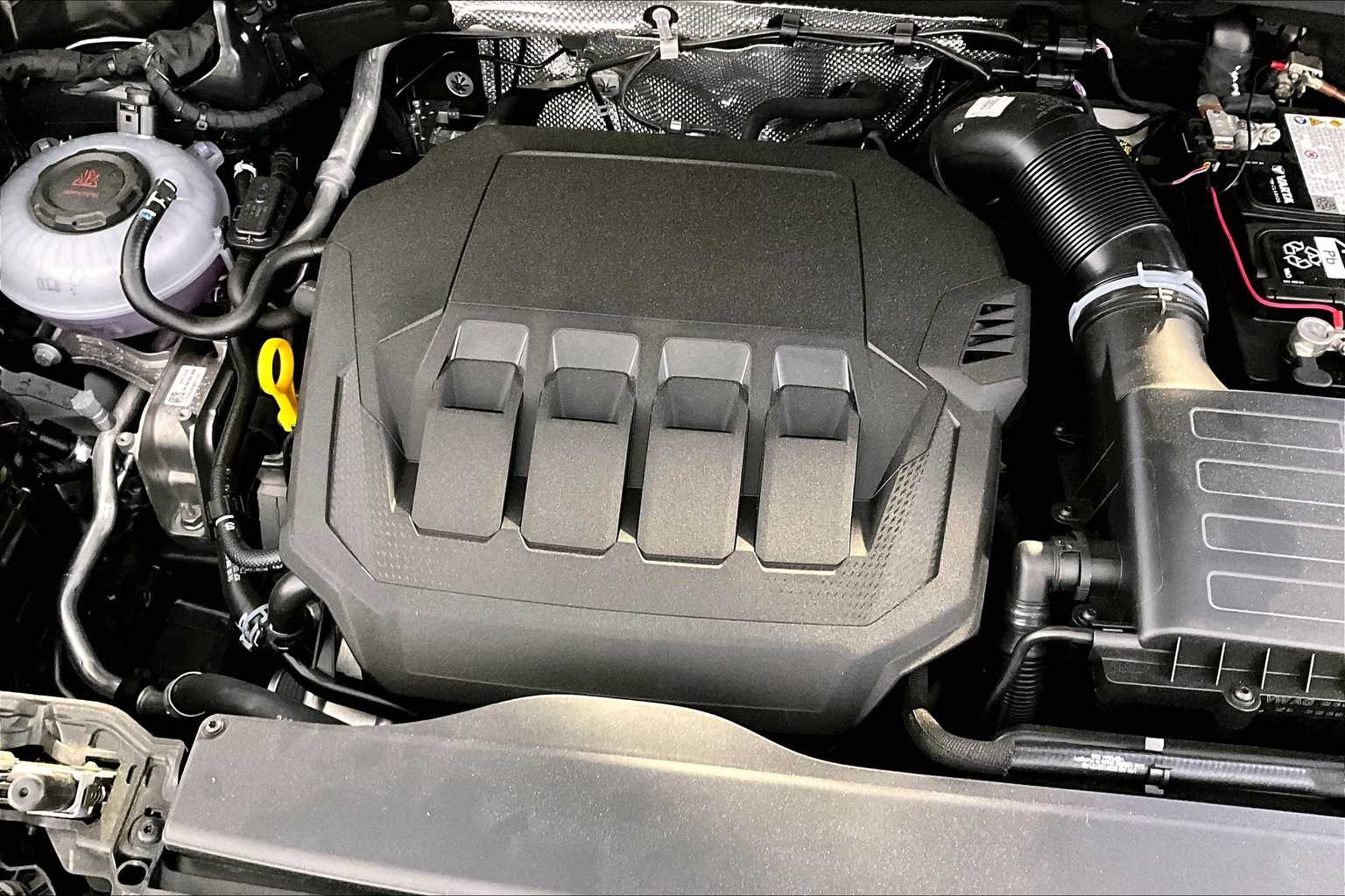 Vehicle image 7 of 19