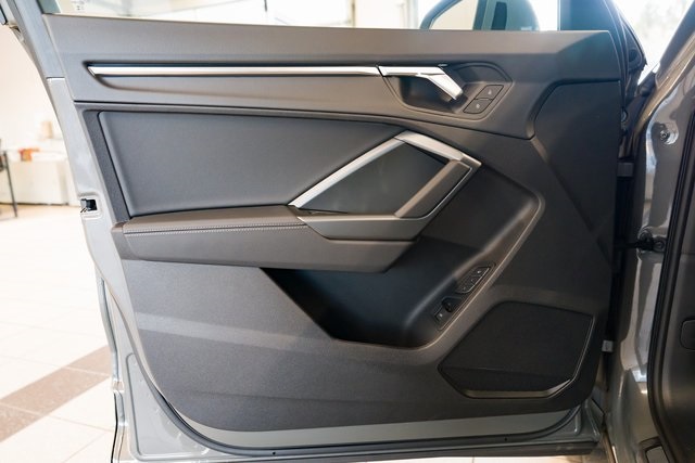 2025 Audi Q3 S Line Premium Image 19 of 30