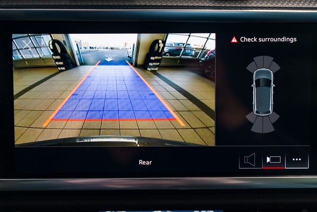 2025 Audi Q3 S Line Premium Image 18 of 30