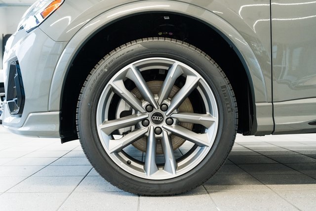 2025 Audi Q3 S Line Premium Image 7 of 30