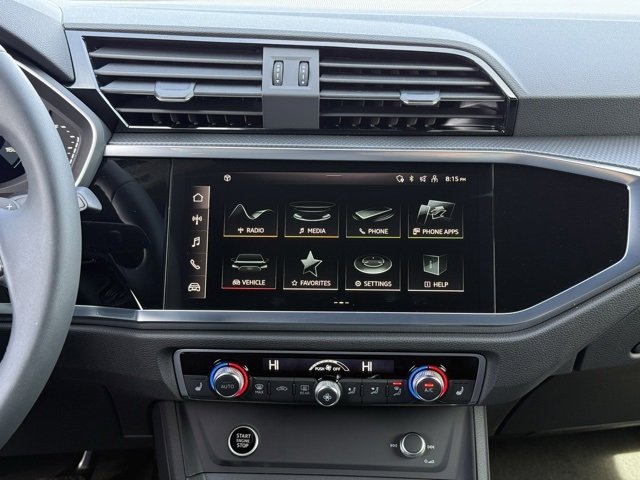 Vehicle image 18 of 24