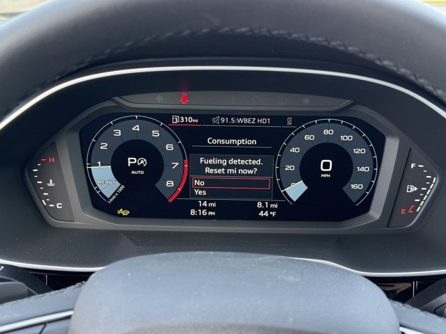 Vehicle image 23 of 24