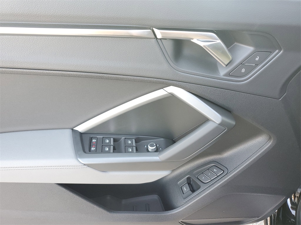 2025 Audi Q3 S Line Premium Image 20 of 31