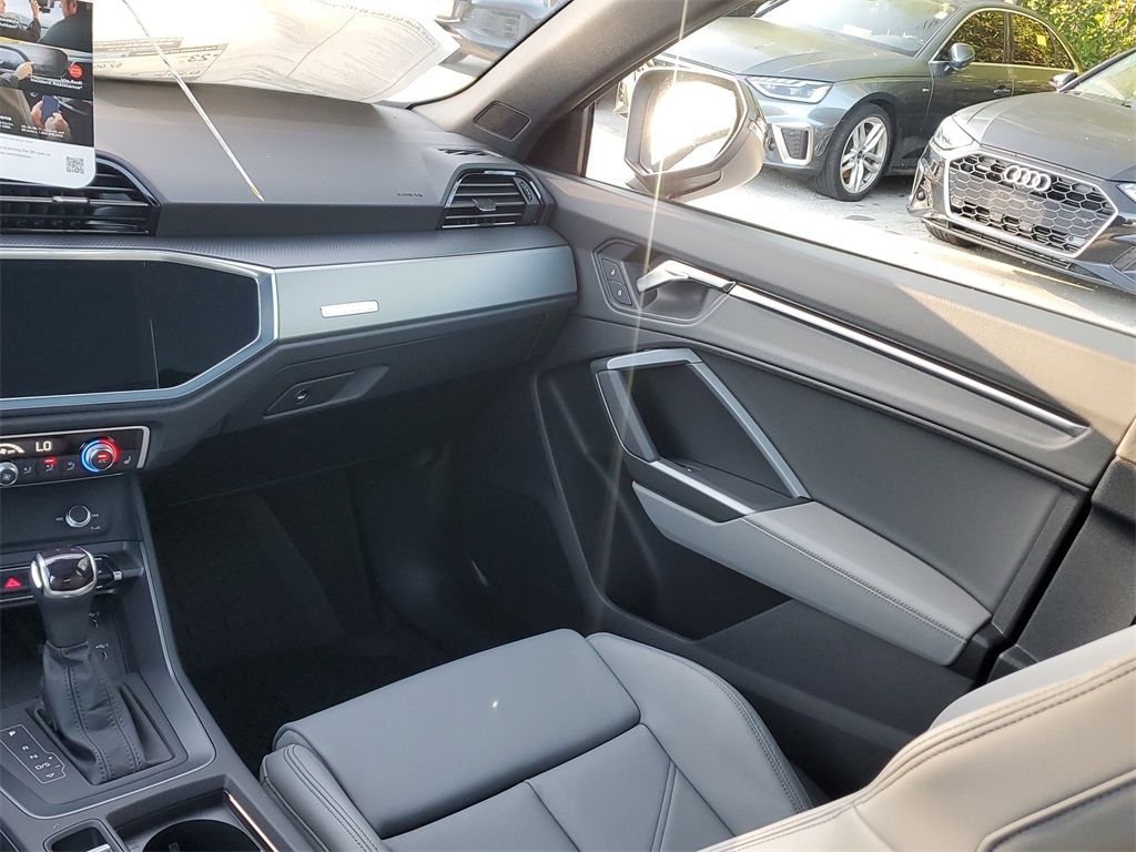 2025 Audi Q3 S Line Premium Image 29 of 31