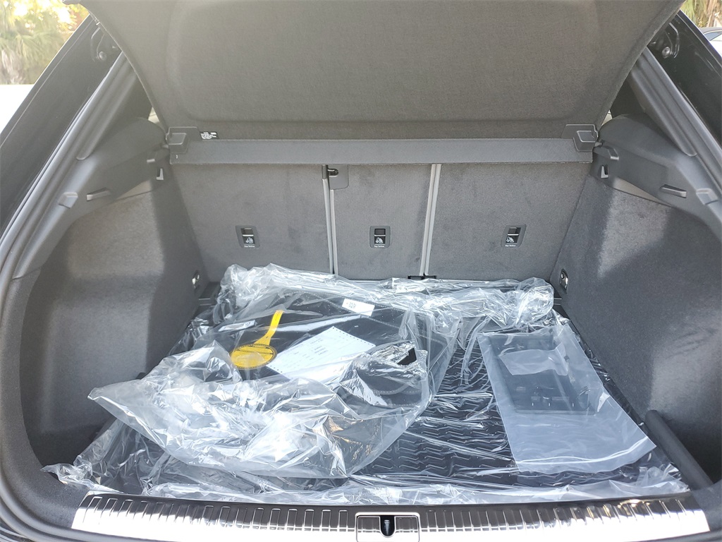 2025 Audi Q3 S Line Premium Image 11 of 31