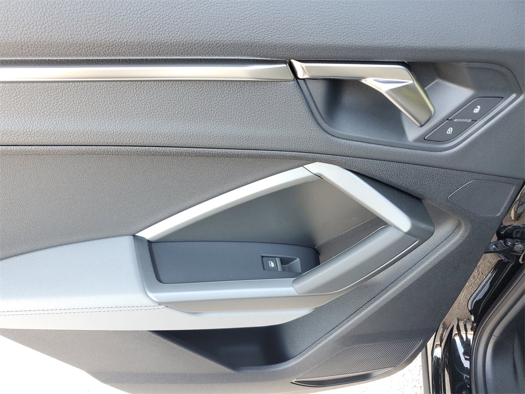 2025 Audi Q3 S Line Premium Image 21 of 31
