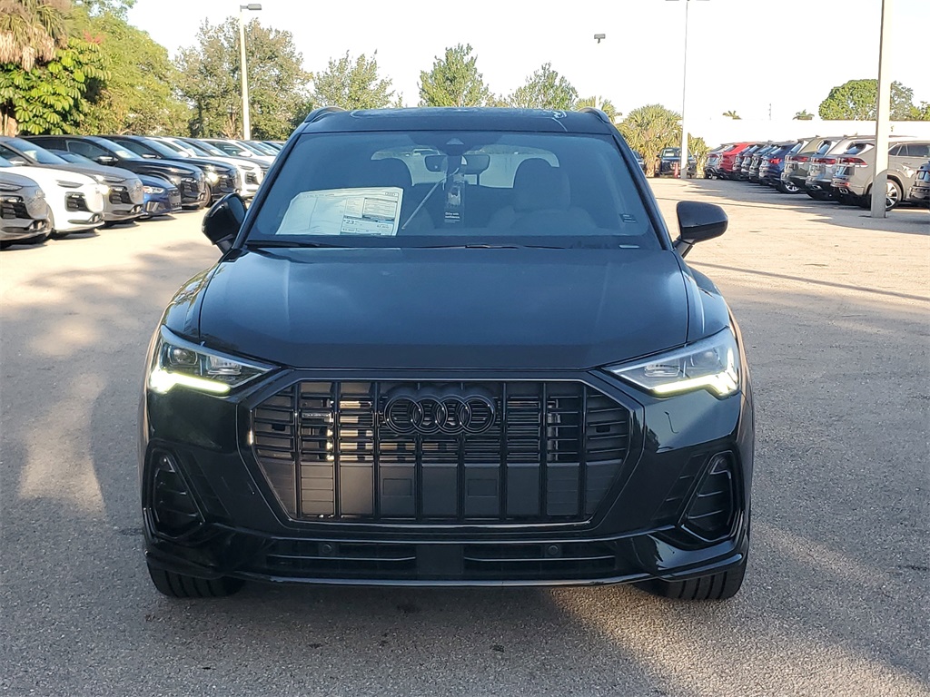 2025 Audi Q3 S Line Premium Image 2 of 31