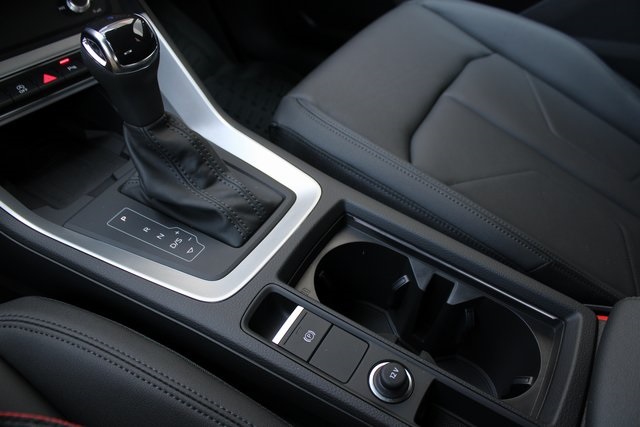 2025 Audi Q3 S Line Premium Image 17 of 32