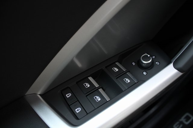 2025 Audi Q3 S Line Premium Image 29 of 32