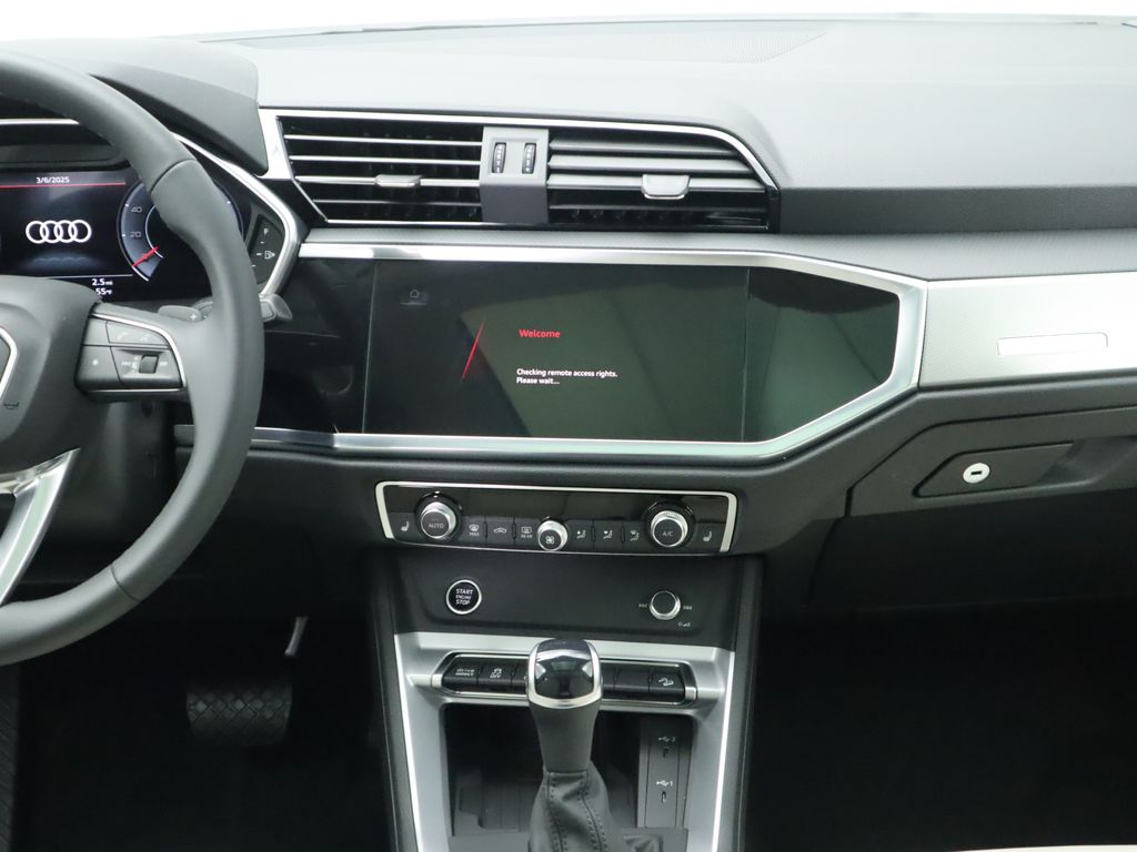 Vehicle image 16 of 34
