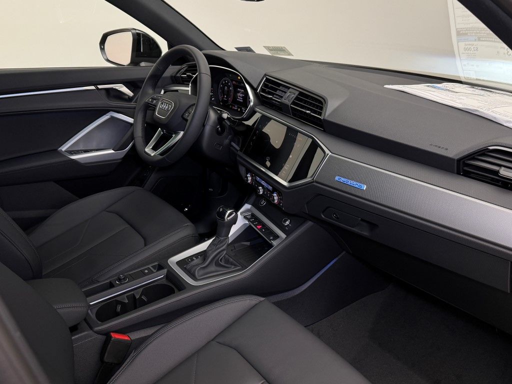 Vehicle image 12 of 36