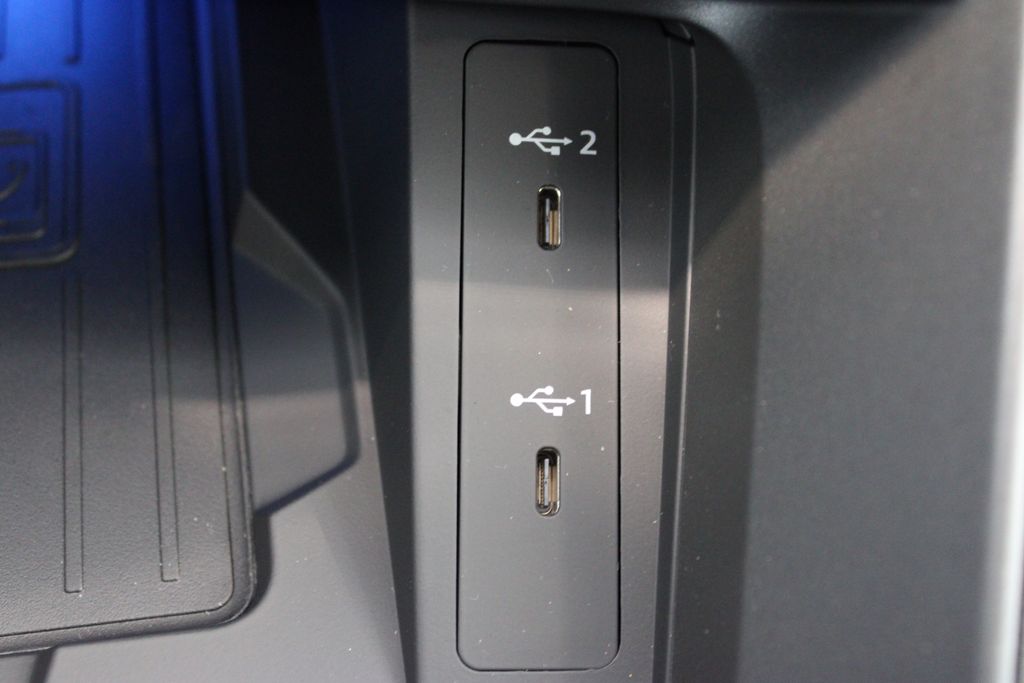 Vehicle image 47 of 55