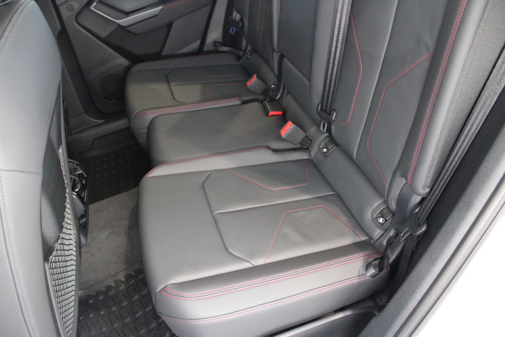 Vehicle image 25 of 55