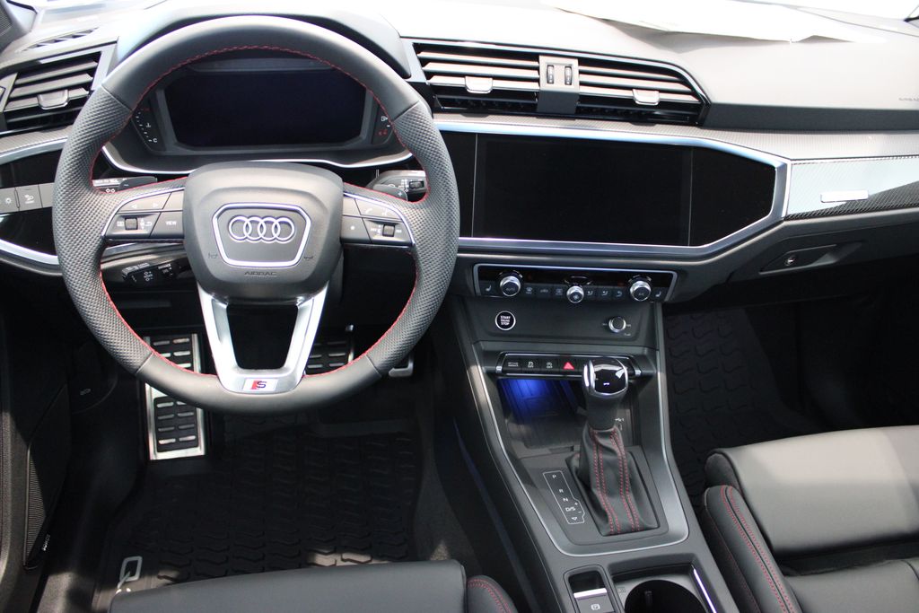 Vehicle image 11 of 55